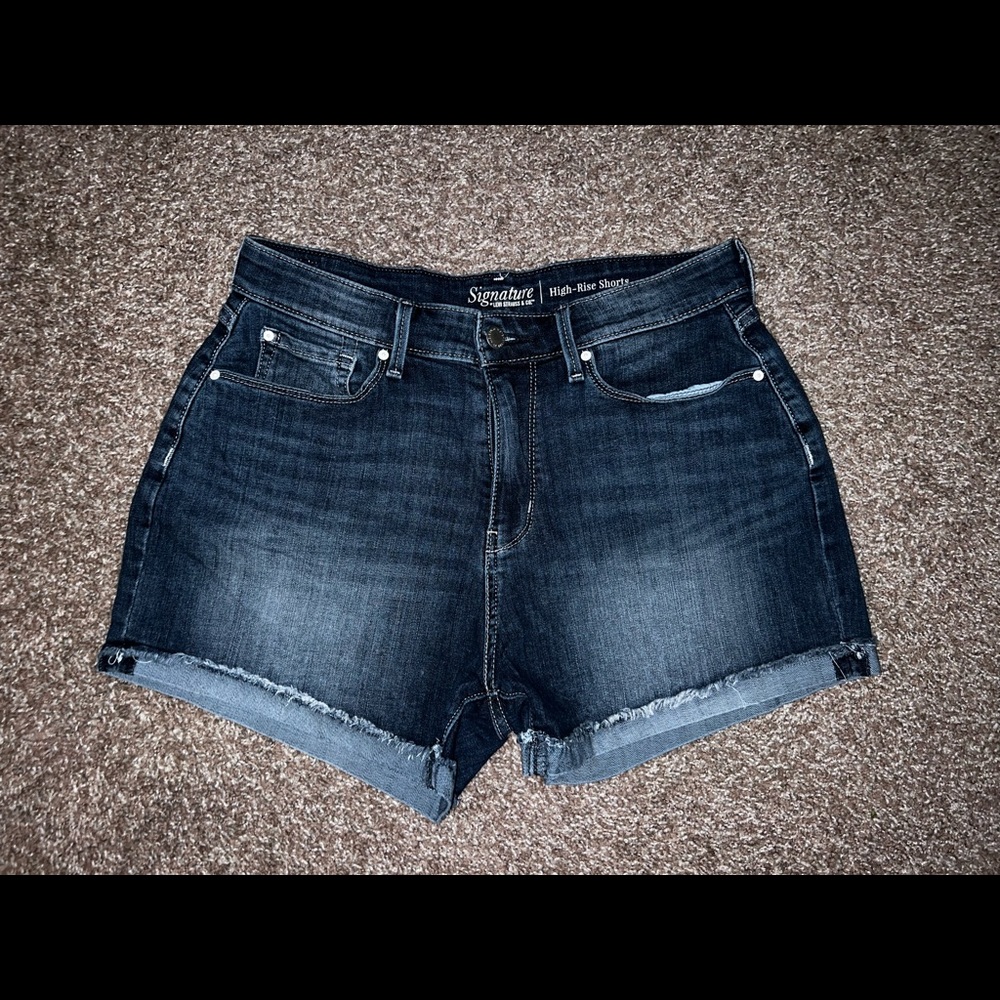 Lightly worn Levi Strauss High-Rise Denim Shorts in Size 10/W30